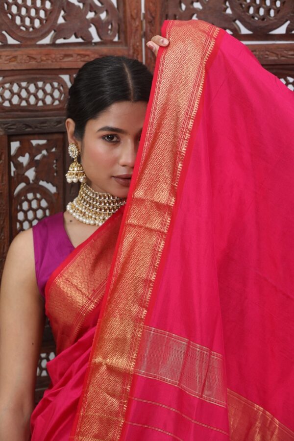 Maheshwari Pure Silk Handloom Saree - Image 12